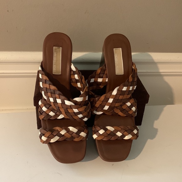 Michael Kors Citrine Platform Sandals - Picture 4 of 7